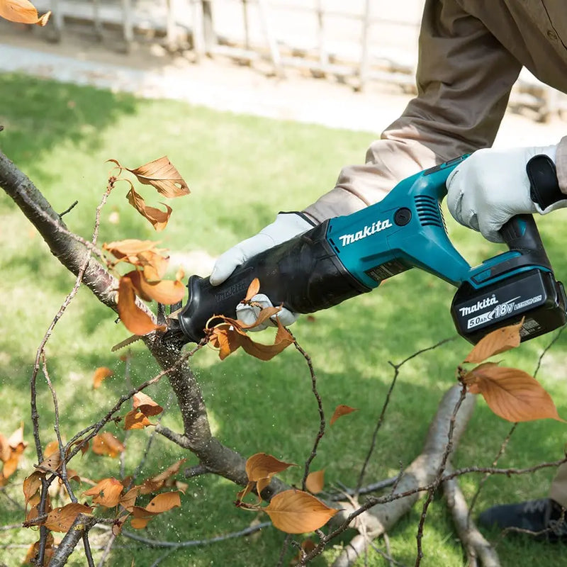 Makita DJR186Z 18V LXT Cordless Variable 2-Speed Reciprocating Saw with XPT  Wood Saw / Hacksaw Tool Only