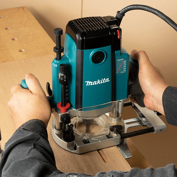 Makita RP2303FC05 12.7mm (½") Plunge Router Carpenters Woodworkers 220V